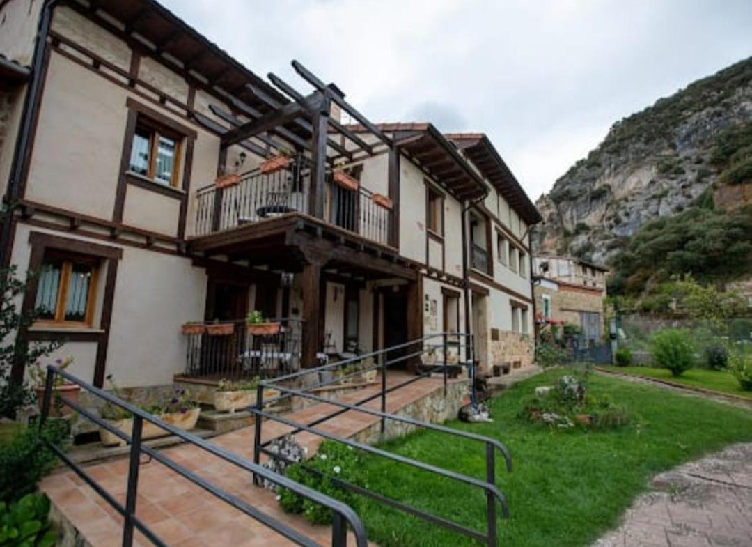 Hotel Rural En Las Cascadas De Tobera Luaran gambar